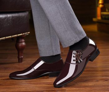Men British trendy pointed gentlemen glitter Leather flats Shoes - Image 4