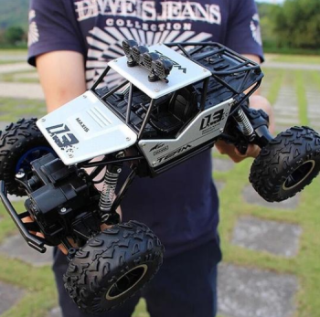 Terrain Pro - RC 4X4 Outdoor All Terrain Crawler - Image 3