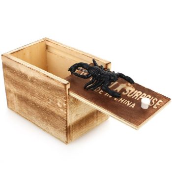 Wooden Prank Spider Scare Box - Image 5