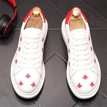Newest White Embroidery bees Casual lace-up shoes for men - Image 4