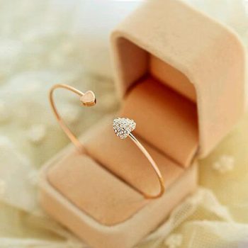 High-Quality Love Heart Bracelet