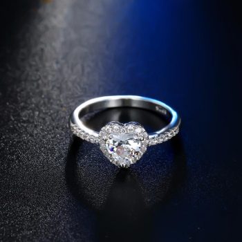 Fashion Crystal Heart Shaped Wedding Rings - Image 4